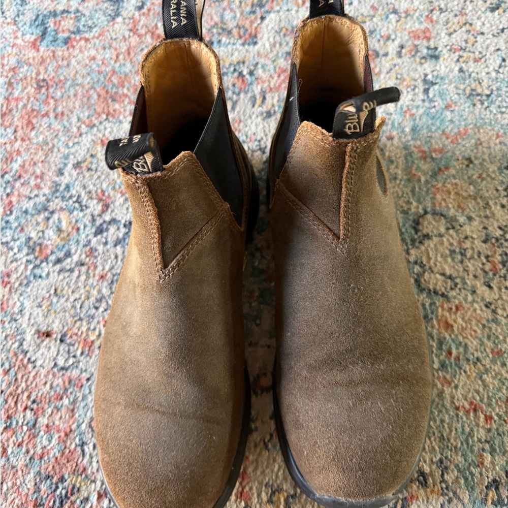 Blundstone Brown Suede Slip-On Chelsea Boots womens size 10, never worn